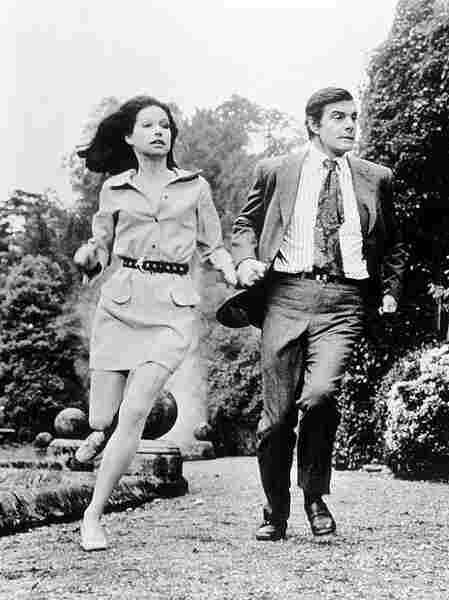 Run a Crooked Mile (1969) Screenshot 5