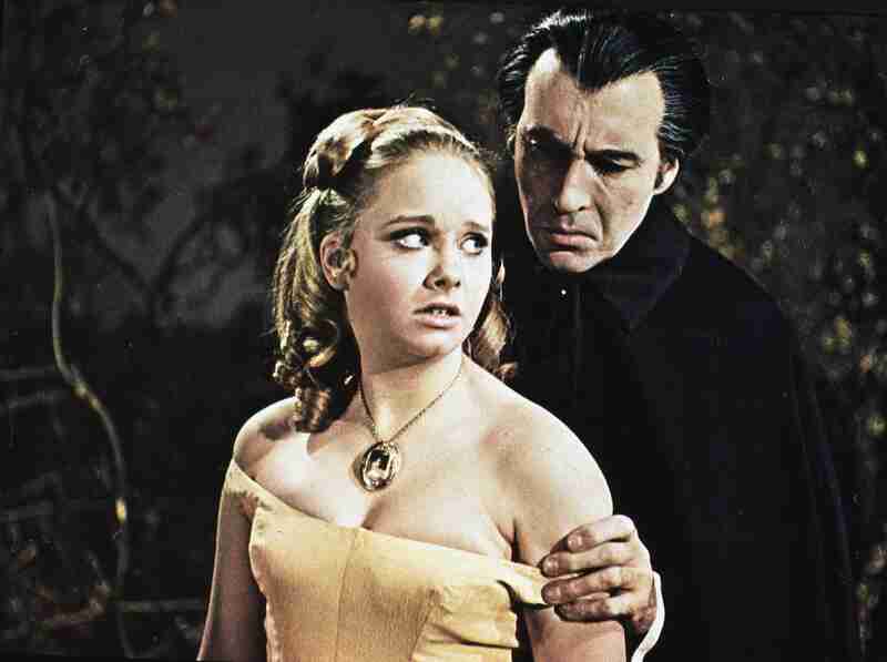 Taste the Blood of Dracula (1970) Screenshot 2