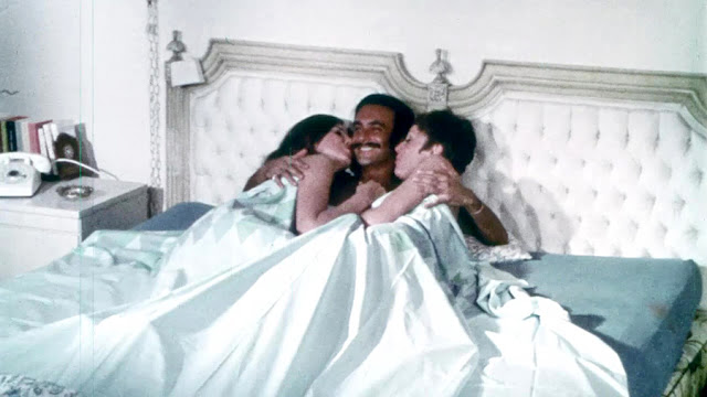 Two Roses and a Golden Rod (1969) Screenshot 5