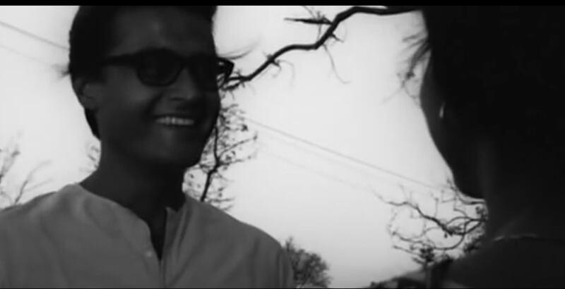 Aranyer Din Ratri (1970) Screenshot 5
