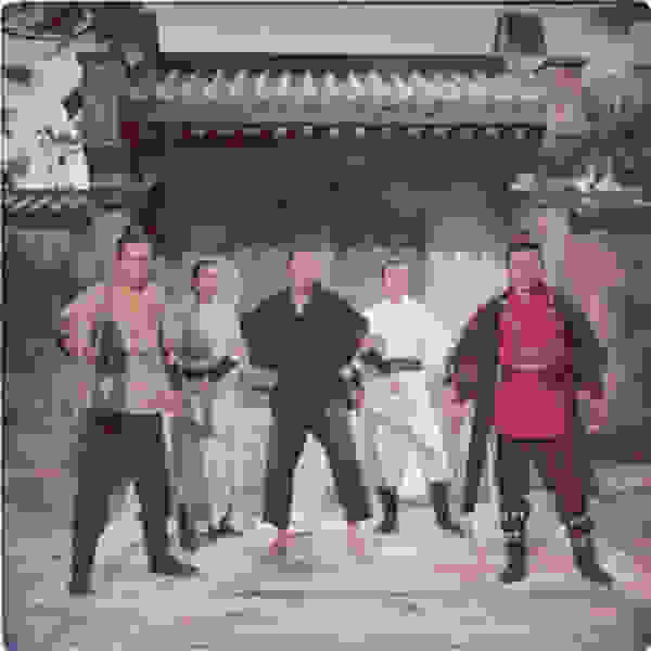 Brothers Five (1970) Screenshot 1