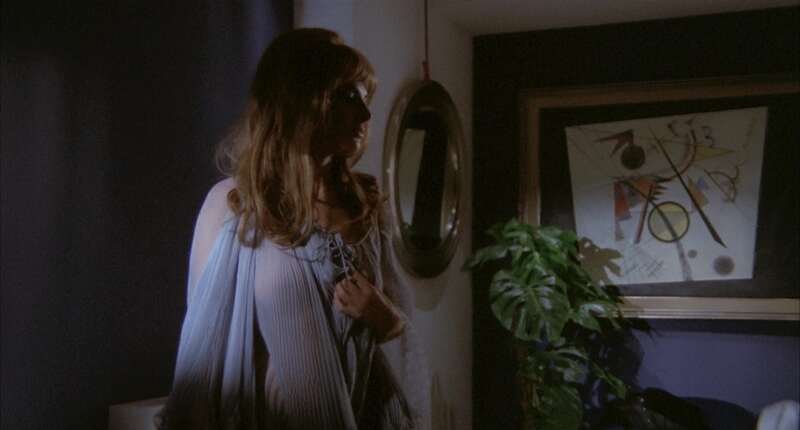 Five Dolls for an August Moon (1970) Screenshot 5