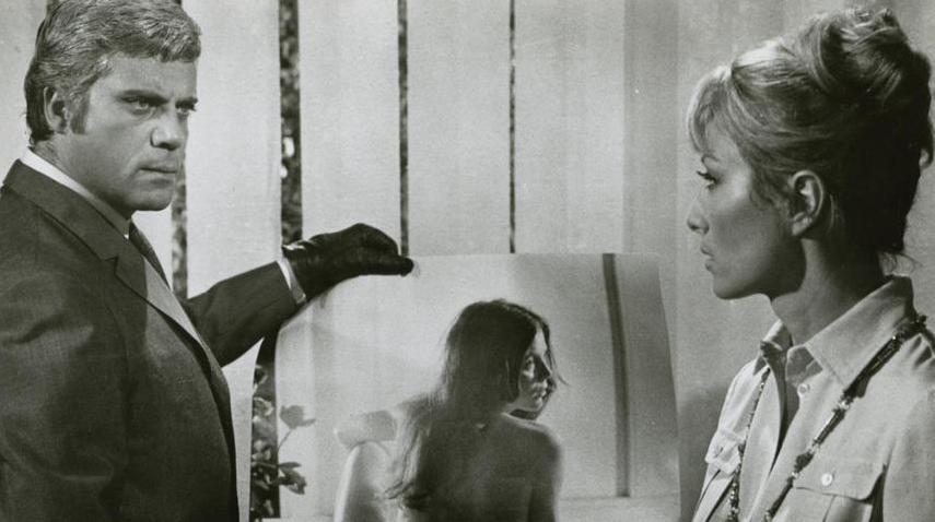 The Lady in the Car with Glasses and a Gun (1970) Screenshot 1
