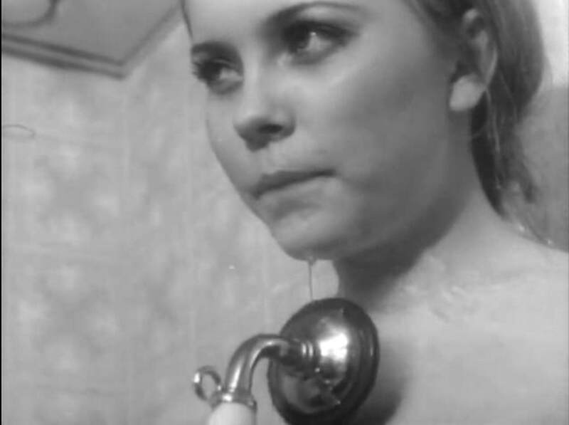 Laila (17 år) badar (1969) Screenshot 1