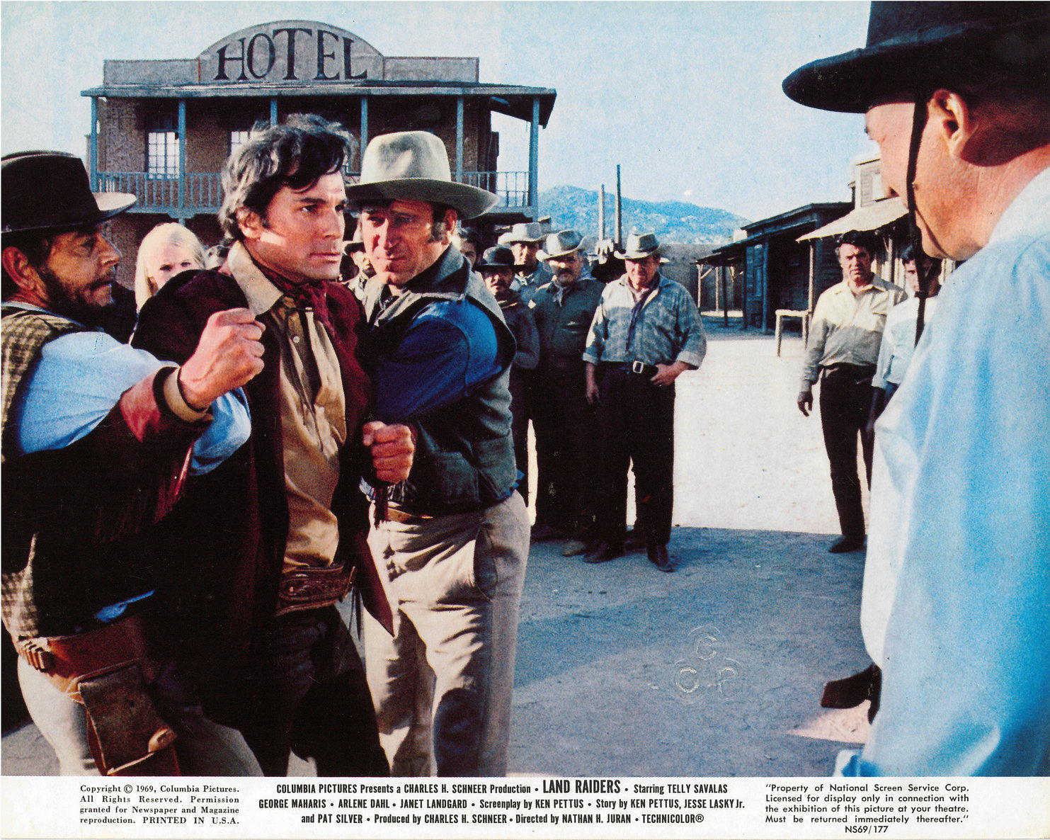 Land Raiders (1969) Screenshot 2 