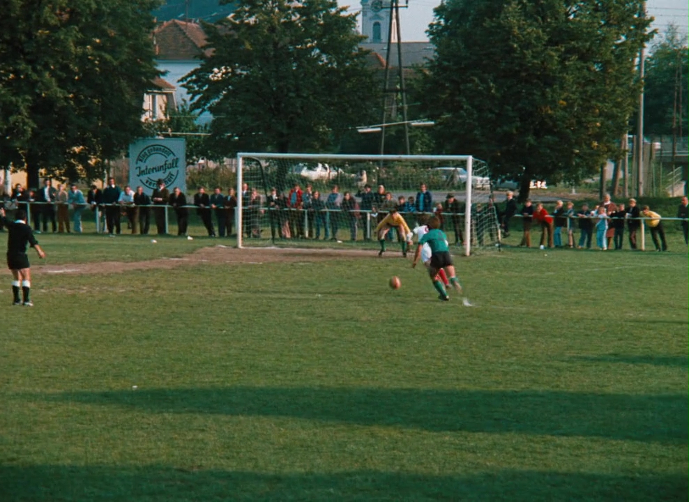 The Goalie's Anxiety at the Penalty Kick (1972) Screenshot 1