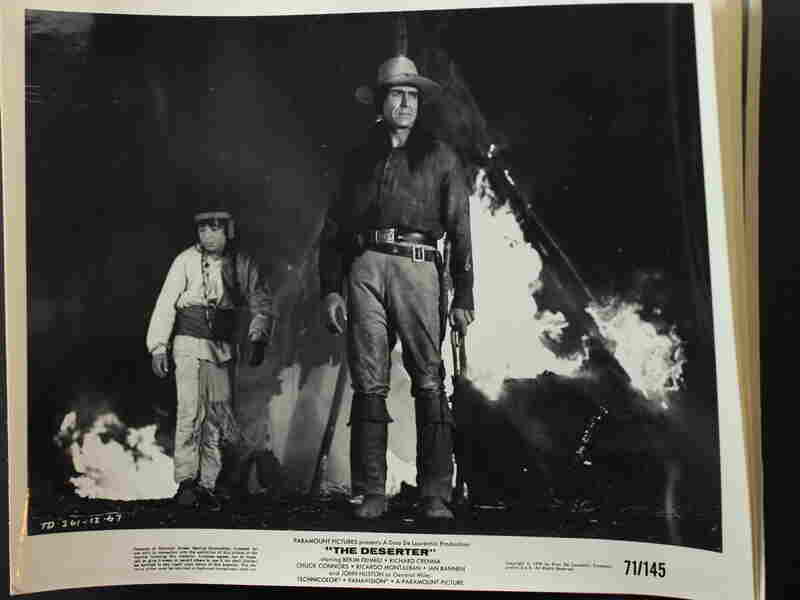 The Devil's Backbone (1971) starring Bekim Fehmiu on DVD DVD The Devil's Backbone (1970) Screenshot 5