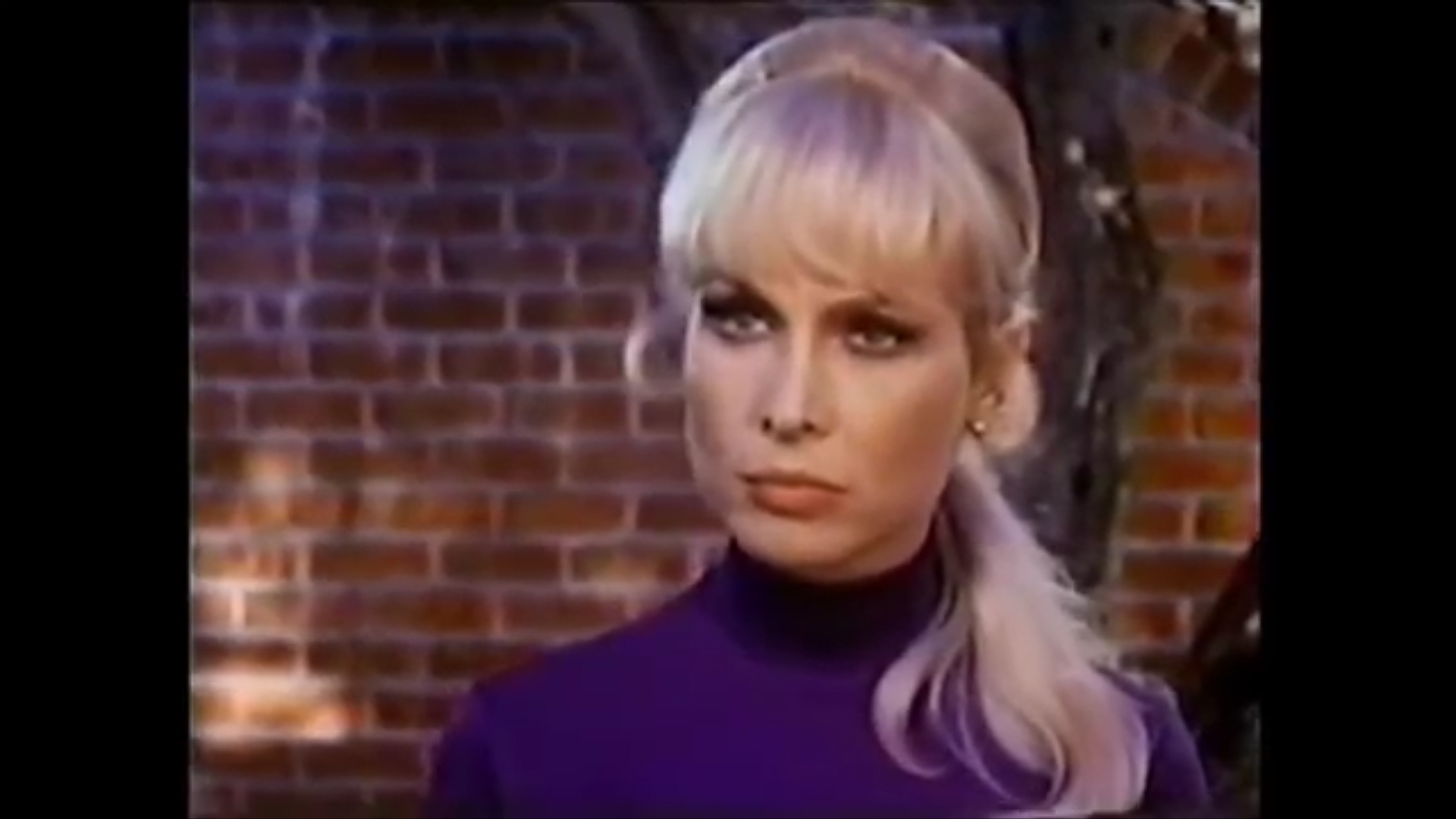 The Feminist and the Fuzz (1971) Screenshot 3