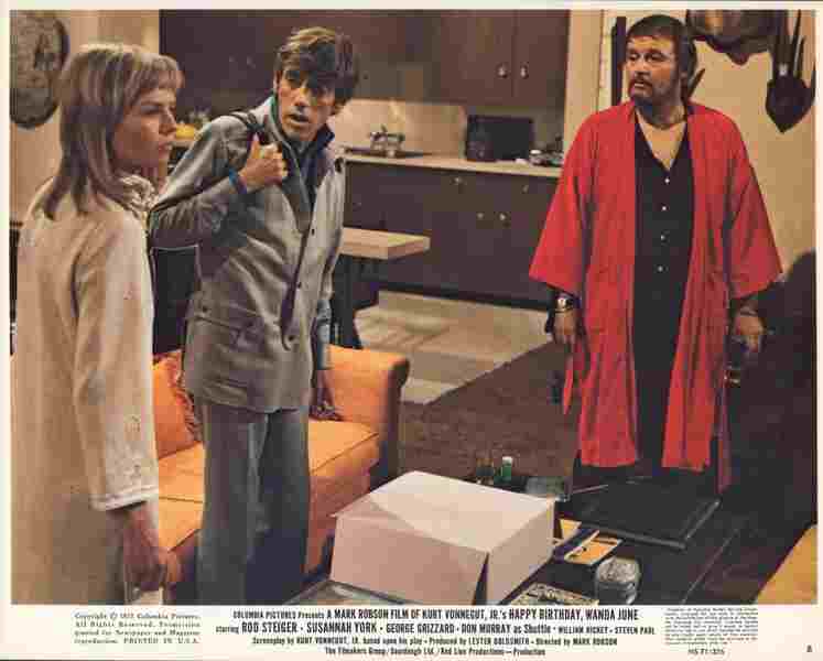 Happy Birthday, Wanda June (1971) Screenshot 2