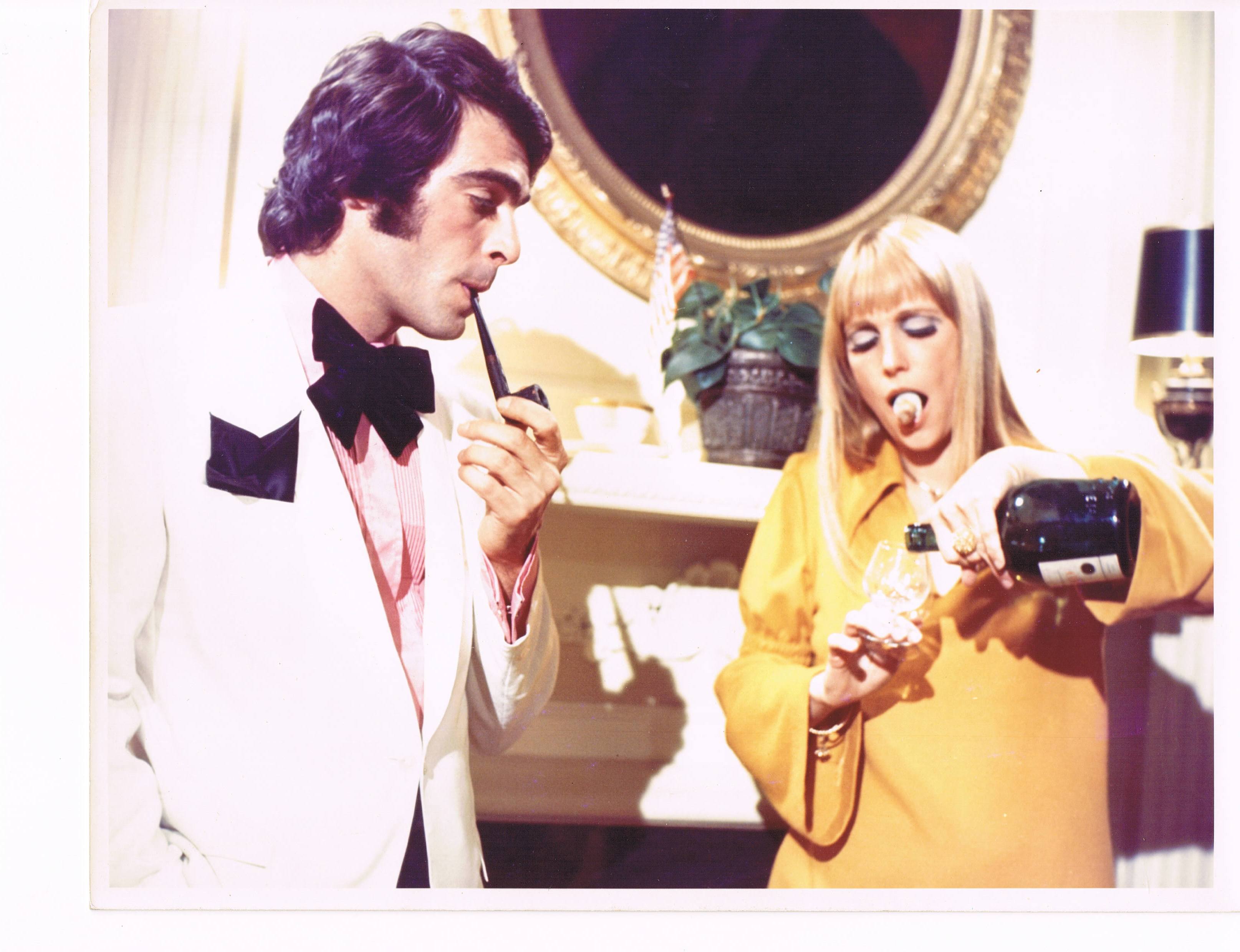 Loving and Laughing (1971) Screenshot 1