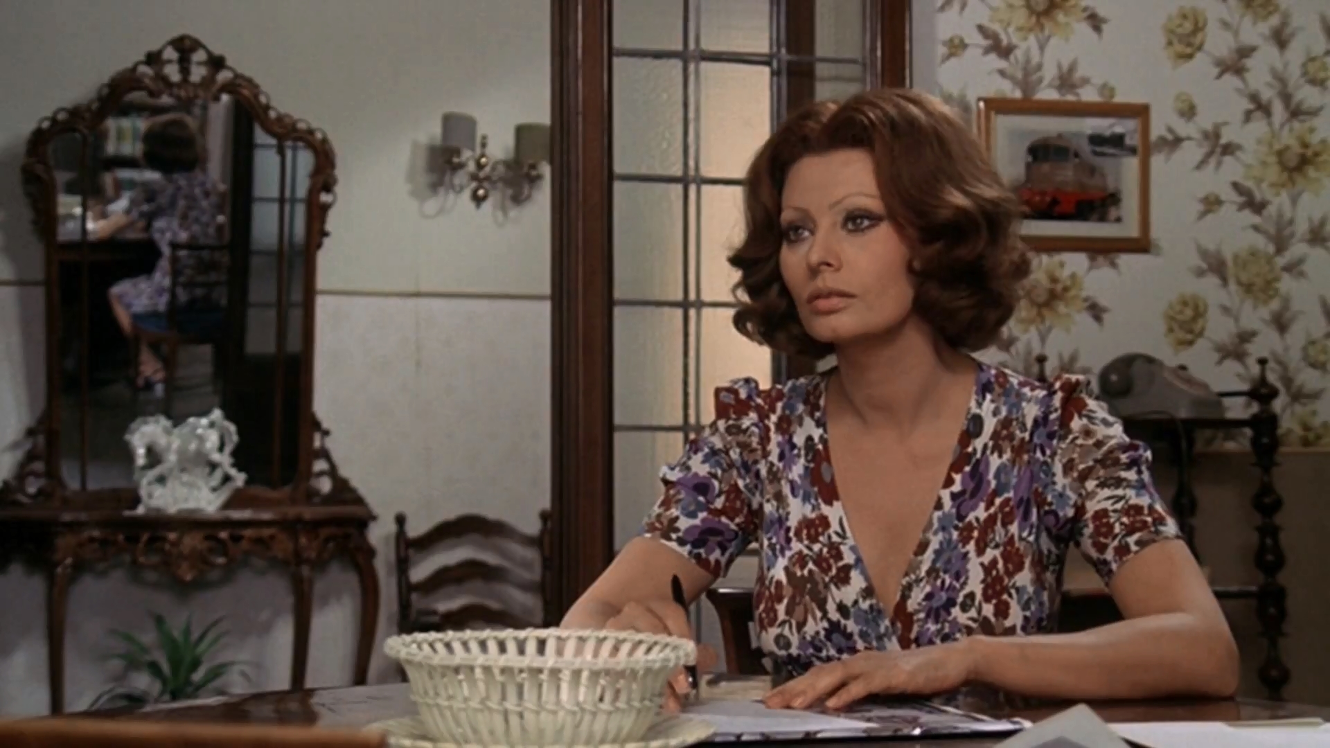 The Priest's Wife (1970) Screenshot 4 