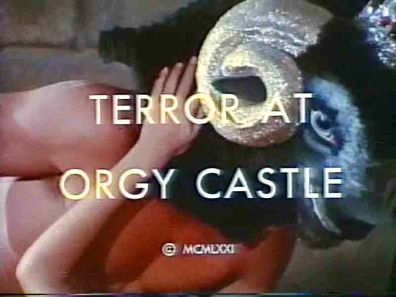 Terror at Orgy Castle (1971) Screenshot 2