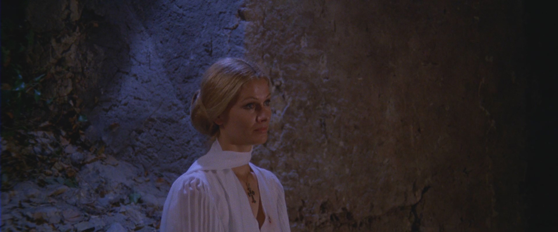 A White Dress for Marialé (1972) Screenshot 3 