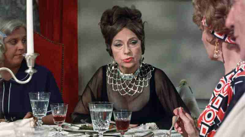 Dear Dead Delilah (1972) Screenshot 5