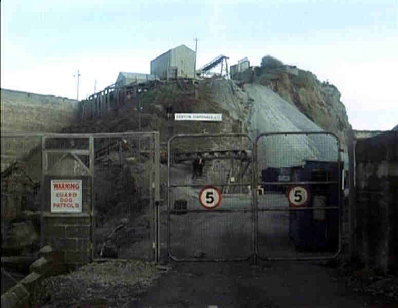 Doomwatch (1972) Screenshot 4