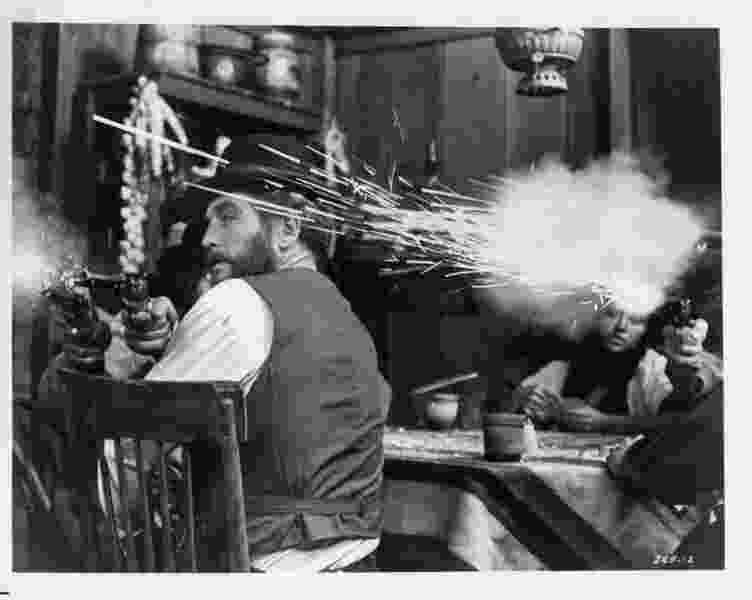 The Life and Times of Judge Roy Bean (1972) Screenshot 4