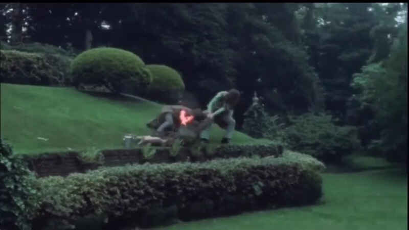 The Rats Are Coming! The Werewolves Are Here! (1972) Screenshot 2