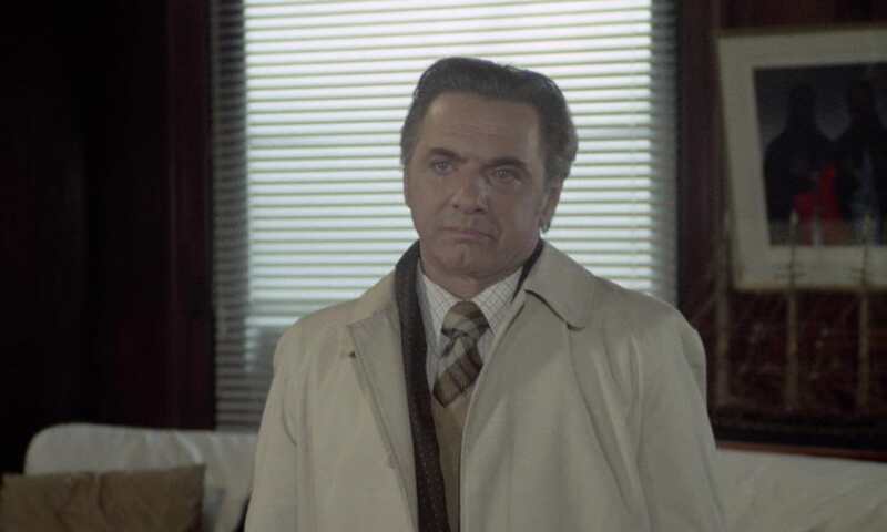 Someone Is Bleeding (1974) Screenshot 1