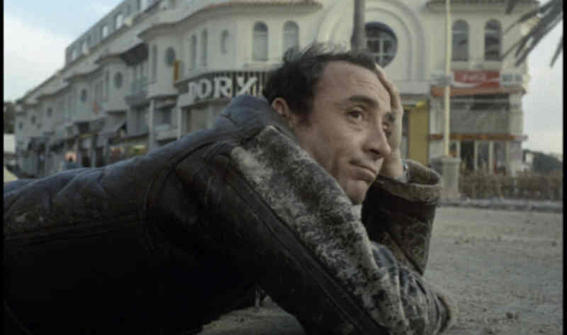Someone Is Bleeding (1974) Screenshot 3