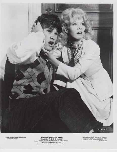 Charley and the Angel (1973) Screenshot 3
