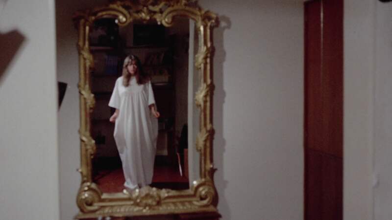 Al otro lado del espejo (1973) Screenshot 1