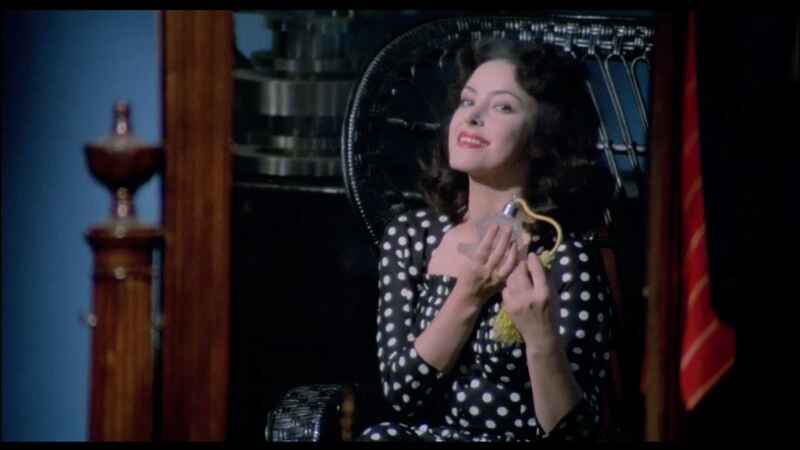 The Perfume of the Lady in Black (1974) Screenshot 2