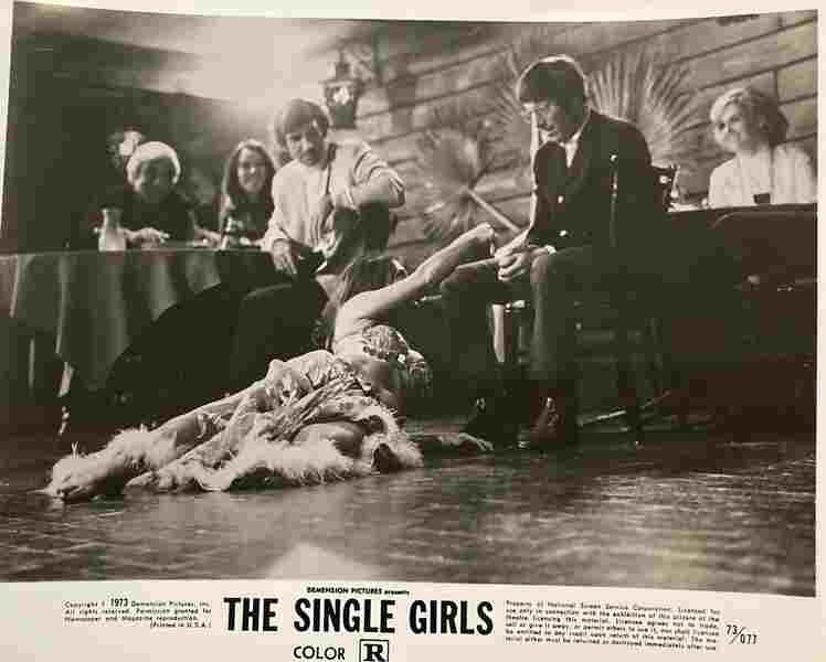 The Single Girls (1973) Screenshot 4