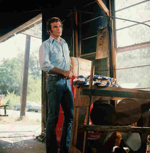 White Lightning (1973) starring Burt Reynolds on DVD DVD White Lightning (1973) Screenshot 2