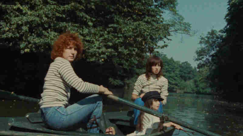 Celine and Julie Go Boating (1974) Screenshot 4