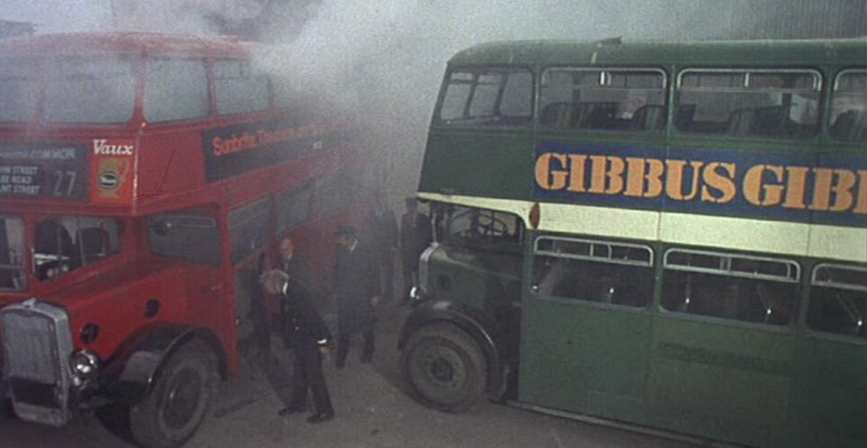 Holiday on the Buses (1973) Screenshot 4