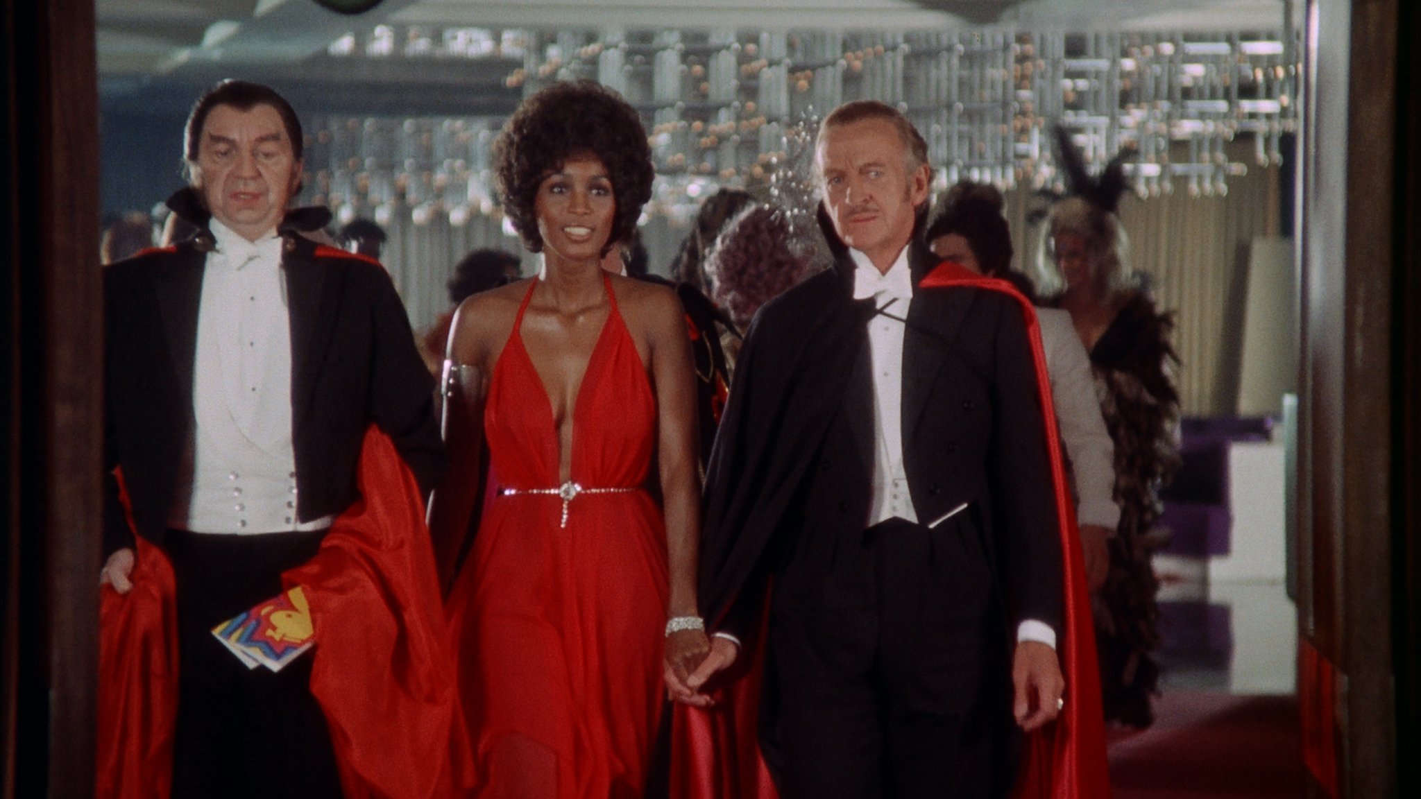 Old Dracula (1974) Screenshot 5 