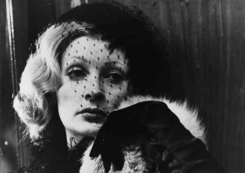 La Paloma (1974) Screenshot 1