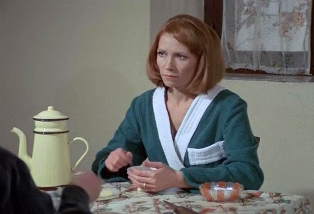 A Woman Possessed (1975) Screenshot 4 