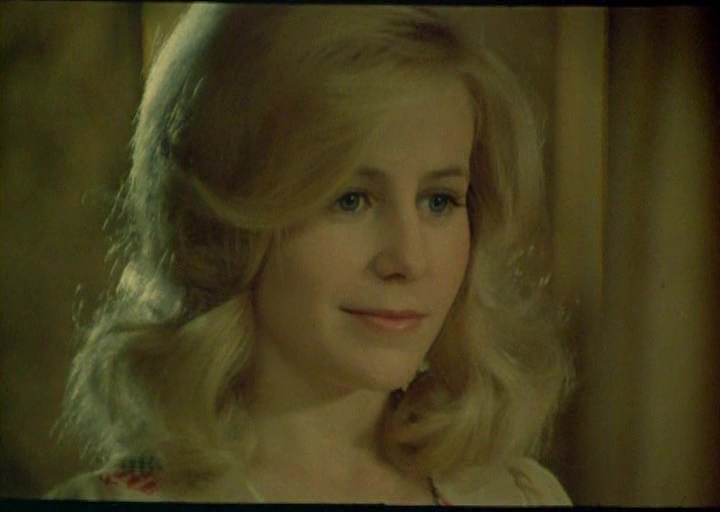 Flossie (1974) Screenshot 5