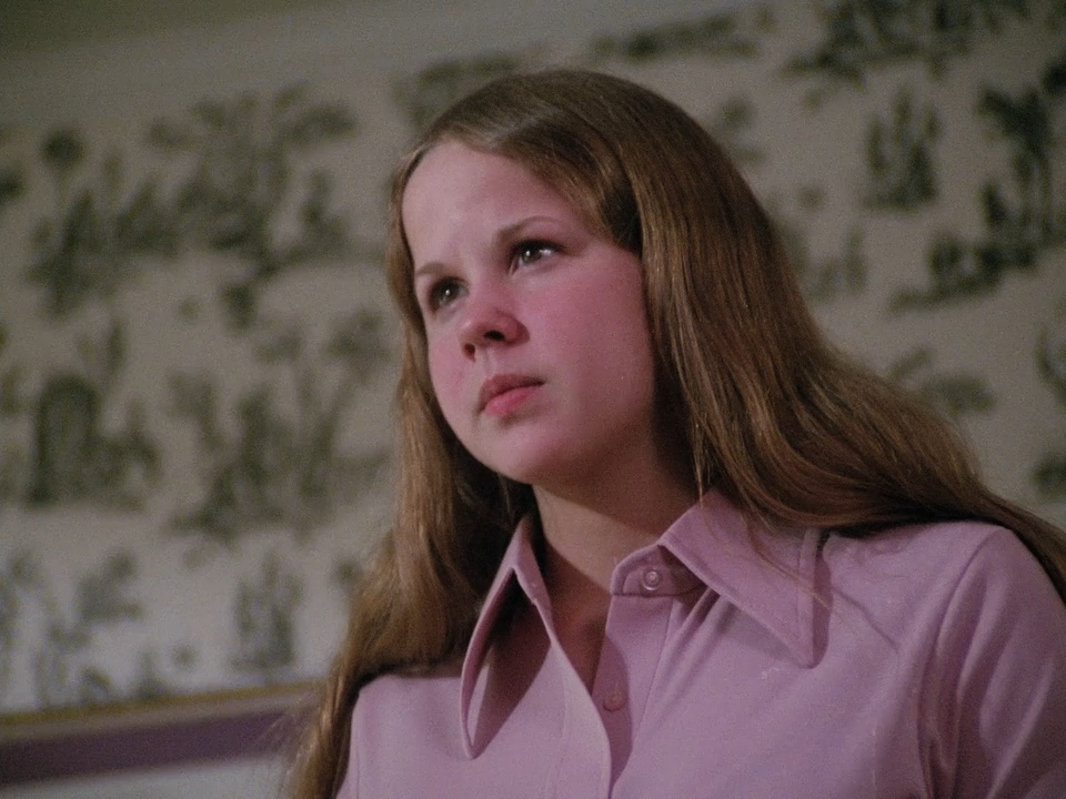Sarah T. - Portrait of a Teenage Alcoholic (1975) Screenshot 3 