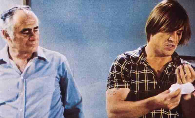 Season for Assassins (1975) Screenshot 1