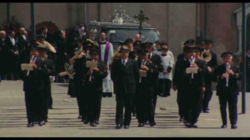 Illustrious Corpses (1976) Screenshot 5