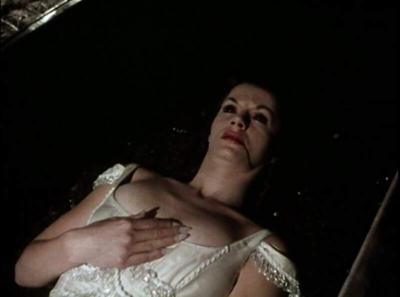 Count Dracula (1977) Screenshot 3