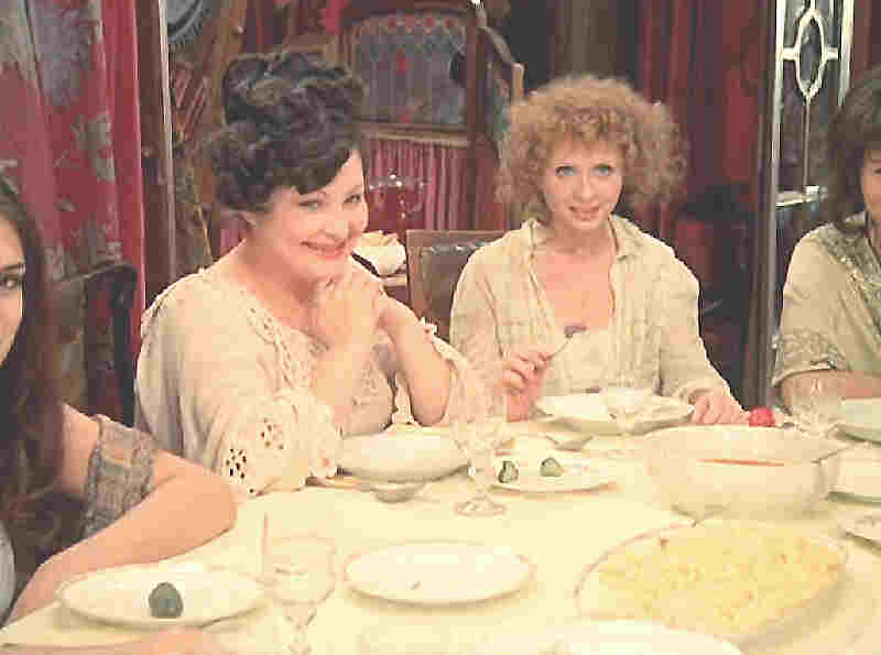 A Very Moral Night (1977) Screenshot 3