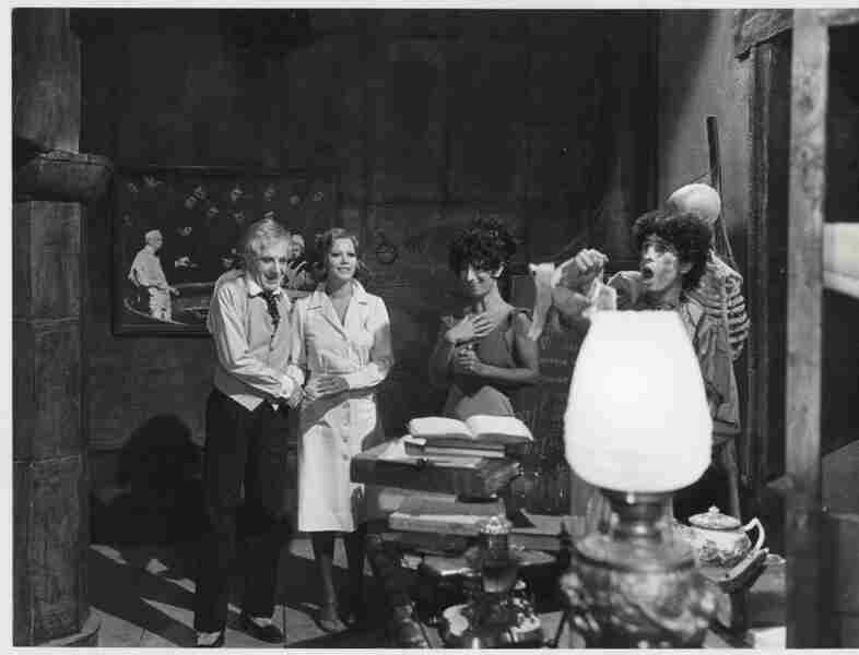 Frankenstein: Italian Style (1975) Screenshot 3
