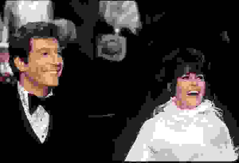 Fun with Dick and Jane (1977) Screenshot 3
