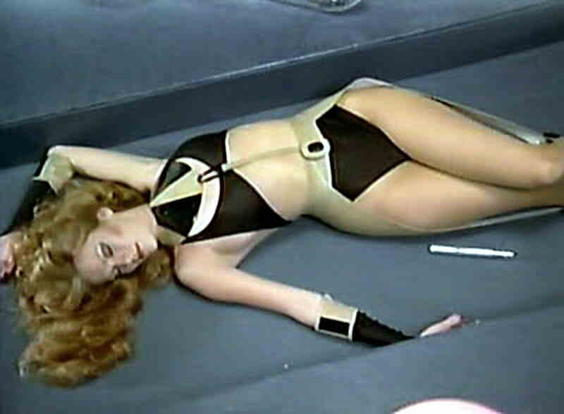 Starship Invasions (1977) Screenshot 3