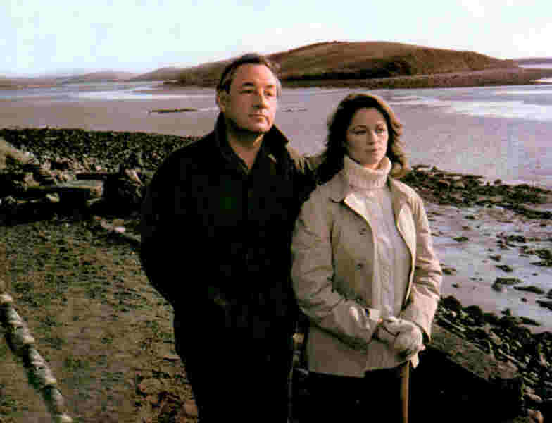 The Purple Taxi (1977) Screenshot 1
