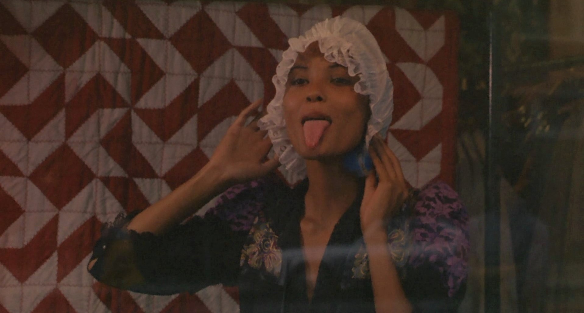 Emanuelle and the White Slave Trade (1978) Screenshot 4 