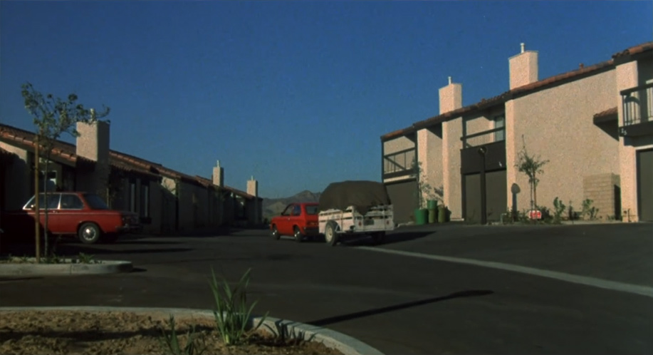 Which Way Is Up? (1977) Screenshot 3 