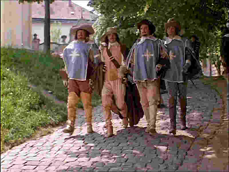 D'artagnan and Three Musketeers (1979) Screenshot 5