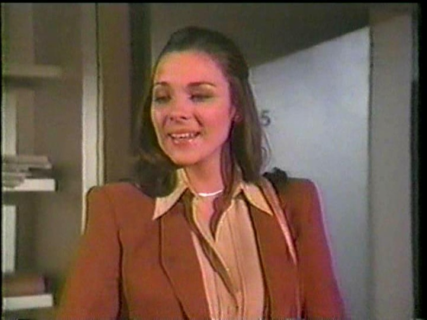 The Gossip Columnist (1980) Screenshot 1