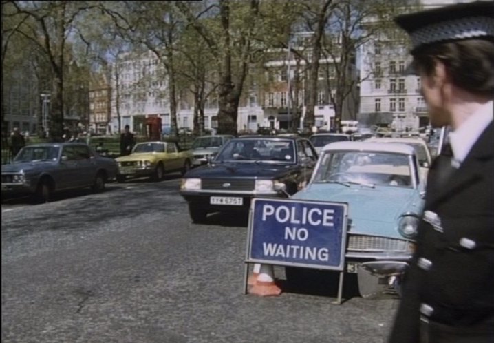 A Nightingale Sang in Berkeley Square (1980) Screenshot 5