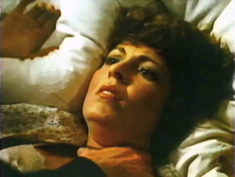 She's Dressed to Kill (1979) Screenshot 4