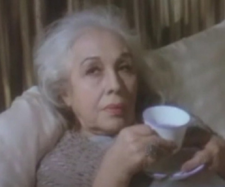 La tía Alejandra (1980) Screenshot 2